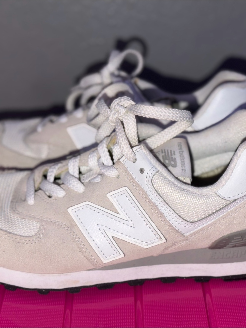 New Balance classic 574 Women's Beige and White Suede Sneakers